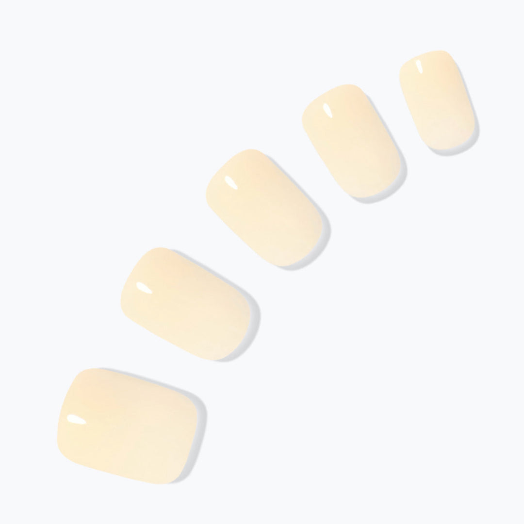 New Magic Press Nails (Mani)  - Butter Yellow (Regular)