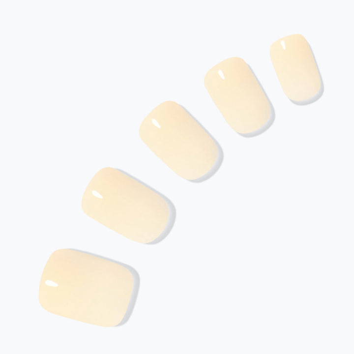 New Magic Press Nails (Mani)  - Butter Yellow (Regular)